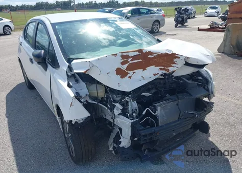 2024 Nissan Versa 1.6 S z USA, uszkodzony, nr VIN 3N1CN8DV8RL867703